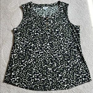 Jones Studio Black & Green Sleeveless Animal Print Tank Top